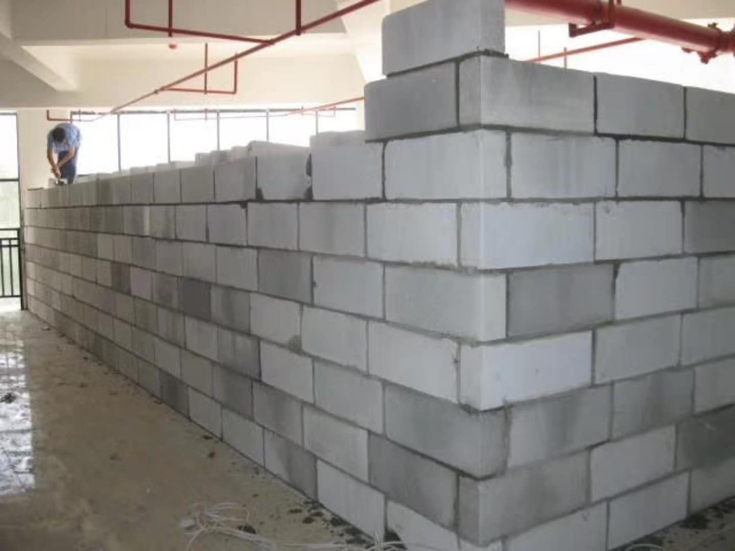 佛山蒸压加气混凝土砌块承重墙静力和抗震性能的研究